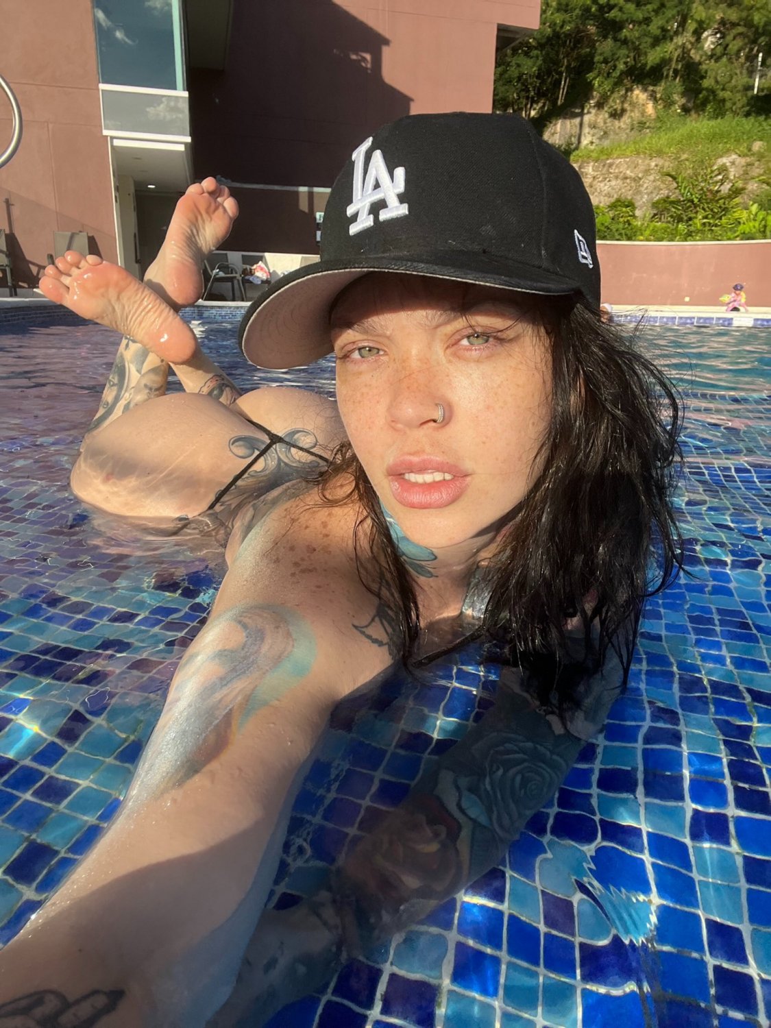LaRabbit Aboul #uZ4yYfkg