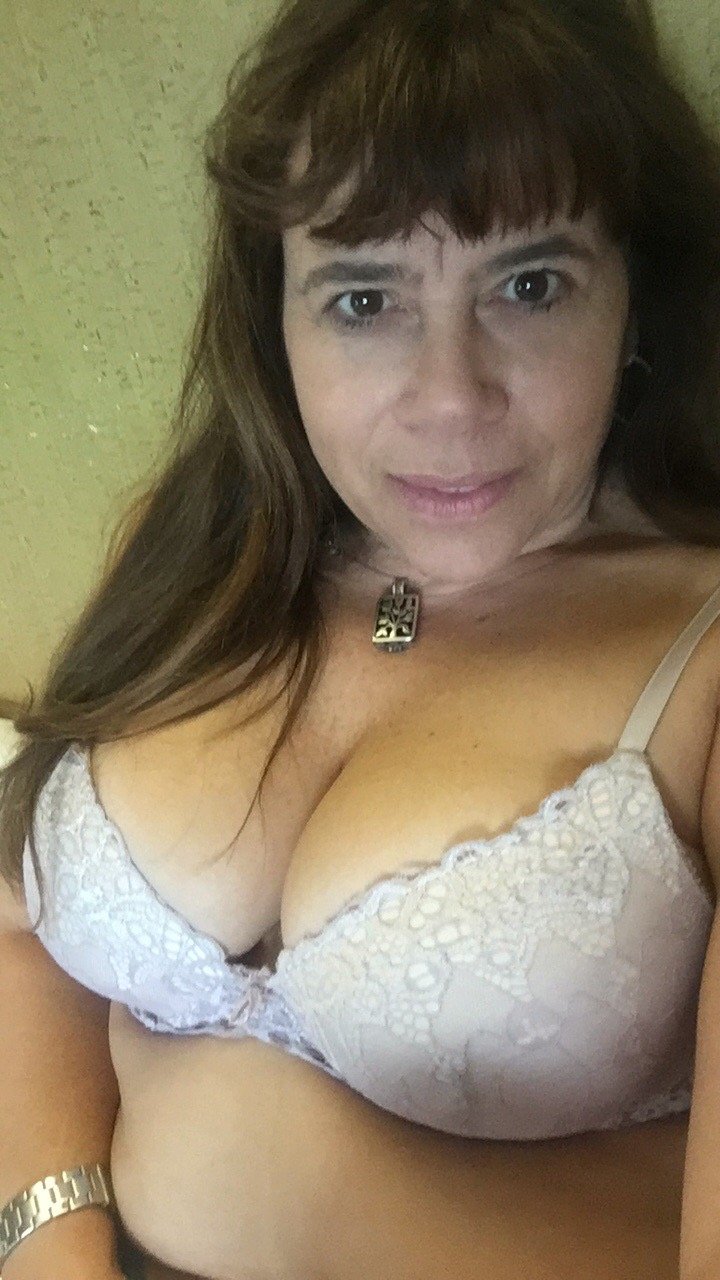 Latina Granny Opens her Massive Cunt #pahkV8ym