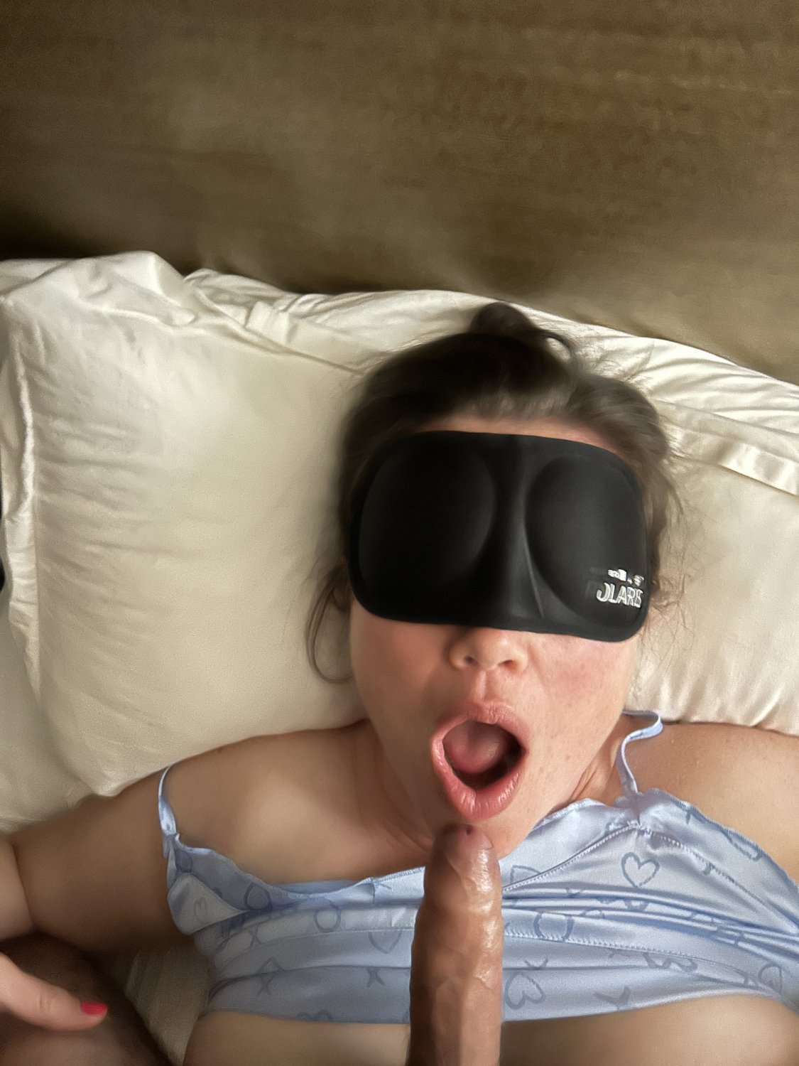 Real unaware wife - blindfolded titfuck and BJ pics #QRuTz4fM