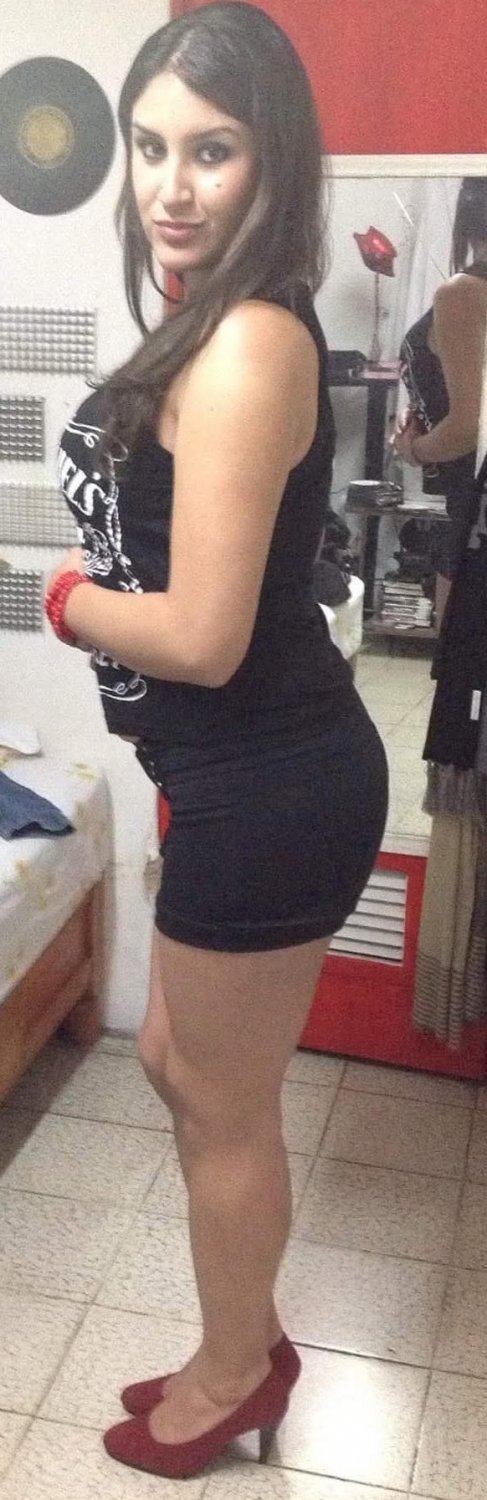 Sexy Latina Shows Off #wa6AJuyO